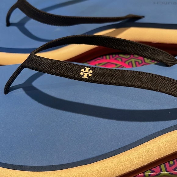 Tory Burch Layered Flip Flop - Picture 3 of 9
